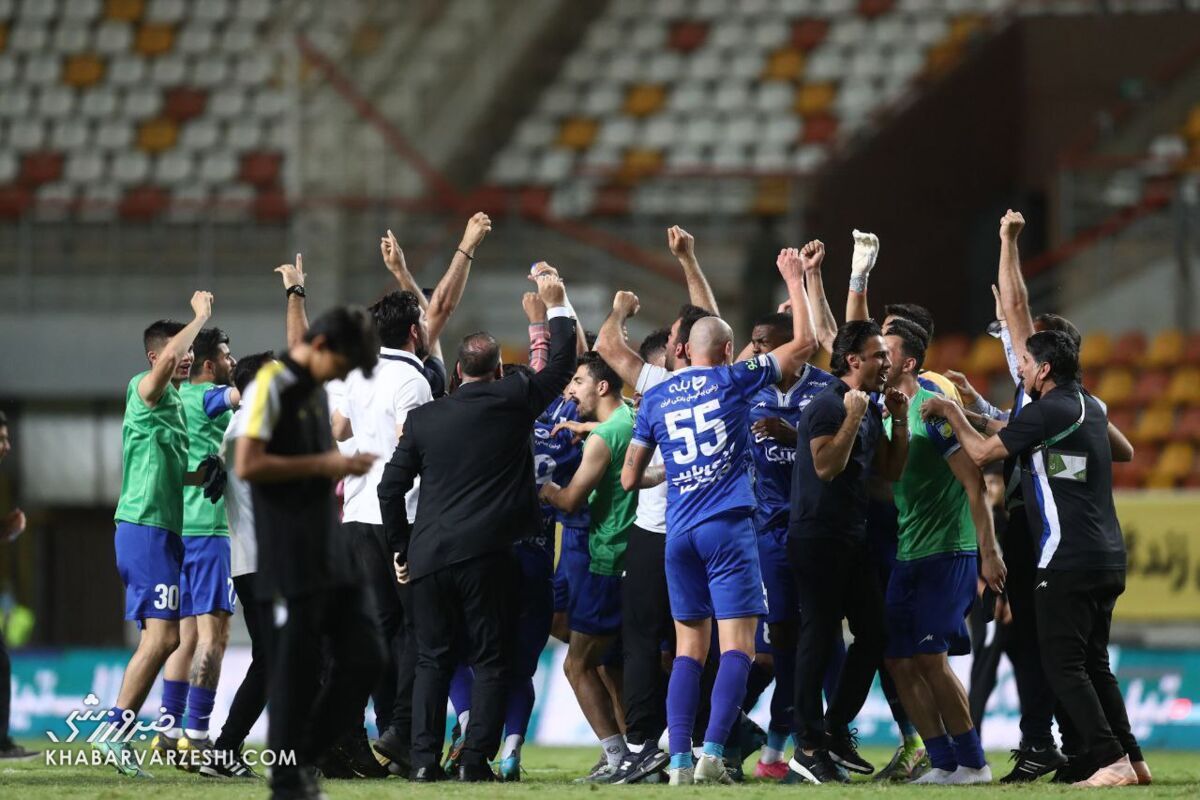 فولاد، پیام‌آور قهرمانی برای استقلال