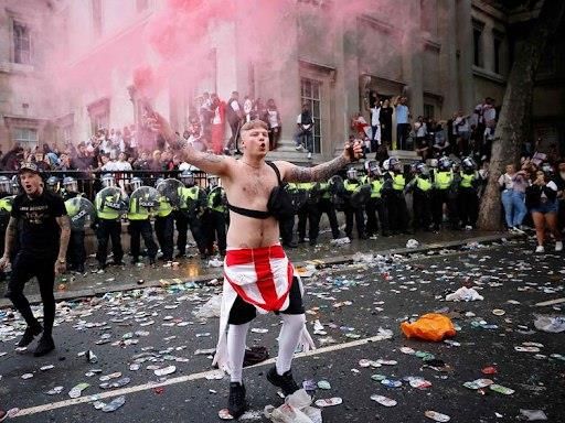 هولیگان!مرض انگلیسی اما جهانی! اپیزود هفتم