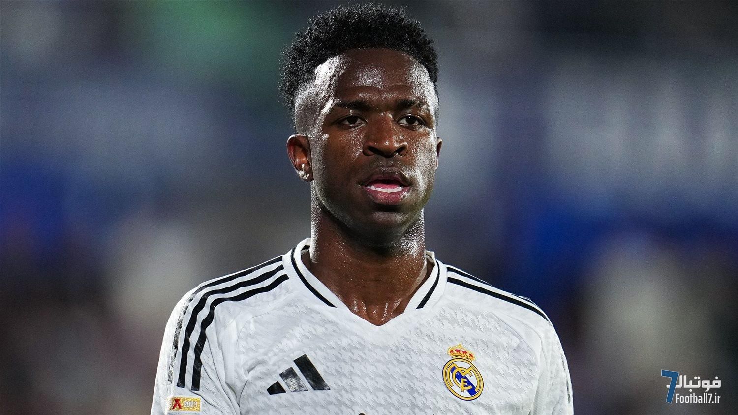 حکم بی‌سابقه دادگاه مادرید: زندان در انتظار عاملان توهین نژادپرستانه به وینیسیوس جونیور