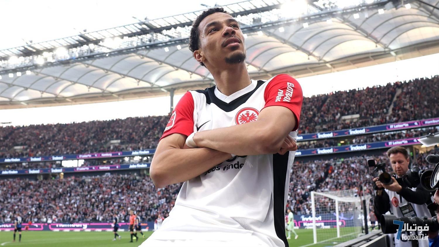 رونمایی از علاقه دیرینه اوگو اکیتیکه به منچستر یونایتد: چرا ستاره اینتراخت فرانکفورت به اولدترافورد نزدیک‌تر است؟