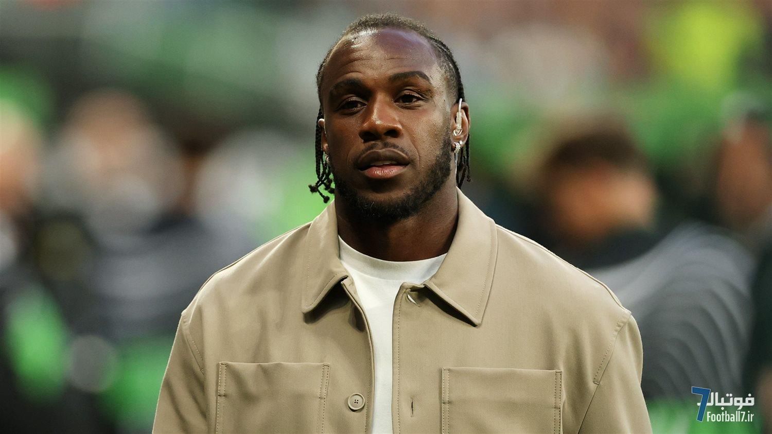 بازگشت دراماتیک میخائیل آنتونیو: ستاره وستهام تنها شش ماه پس از تصادف وحشتناک و شکستگی پا به میدان بازگشت