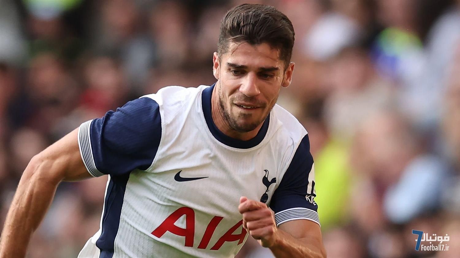 جنجال در فضای مجازی: تاتنهام به خاطر بلاک‌کردن هواداران منور سولومون عذرخواهی کرد!