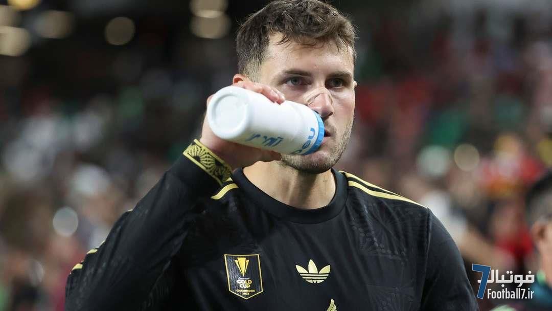 بازگشت هویت مکزیکی: سانتیاگو خیمنز از جادوی خاویر آگیره در رختکن می‌گوید