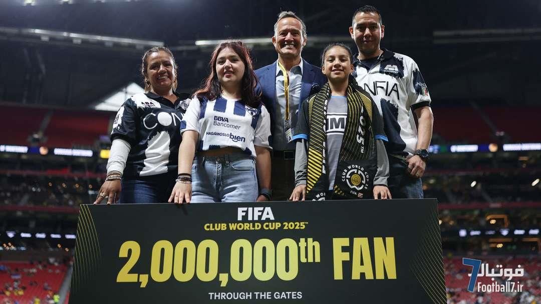 هدیه ویژه فیفا به هوادار خوش‌شانس مونتری در جام باشگاه‌های جهان