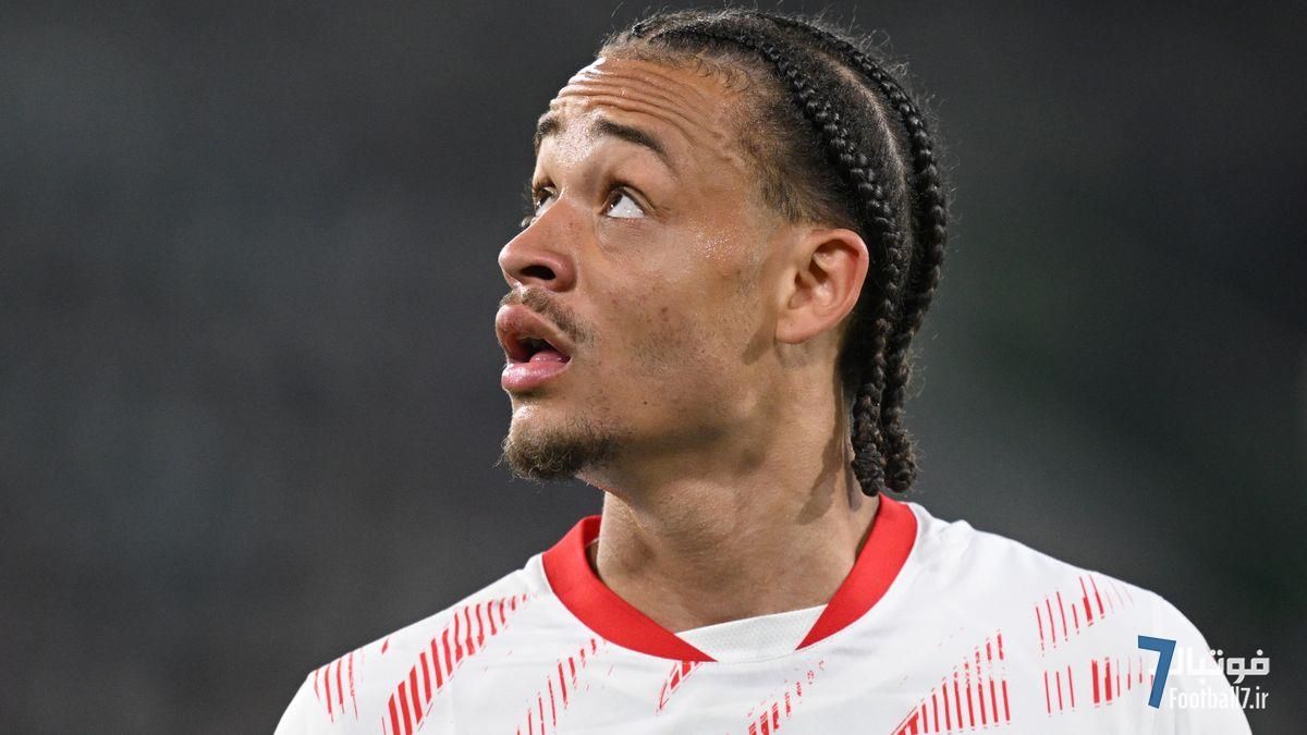 بایرن مونیخ در تعقیب ژاوی سیمونز: ستاره آر.بی. لایپزیگ، گزینه ایده‌آل پس از ناکامی در جذب فلوریان ویرتز و نیکو ویلیامز