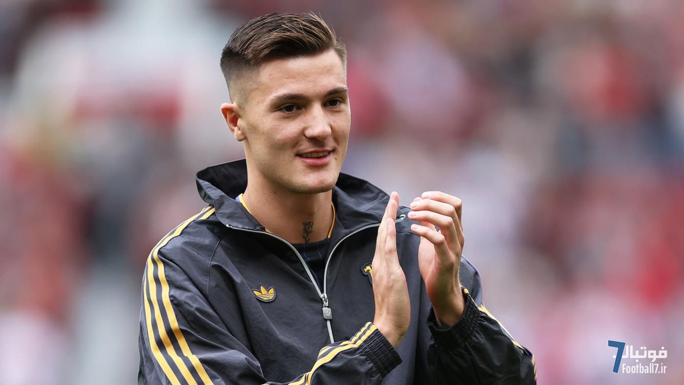 فداکاری بی‌سابقه ایجنت: چگونه بنجامین ششکو با ۷۴ میلیون پوند به منچستریونایتد پیوست؟