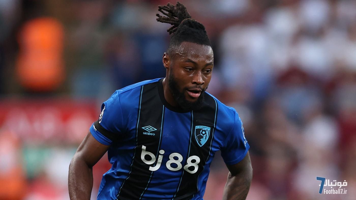 ممنوعیت حضور در استادیوم‌های بریتانیا برای متهم به توهین نژادپرستانه به آنتوان سمنیو در بازی لیورپول و بورنموث