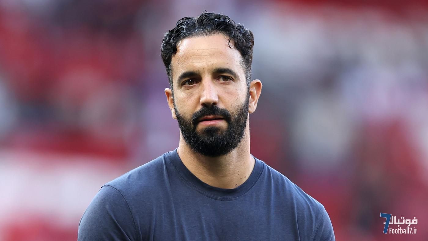 آینده راسموس هویلوند در منچستر یونایتد به خطر افتاد؛ هشدار اسطوره دانمارکی و چالش قیمت