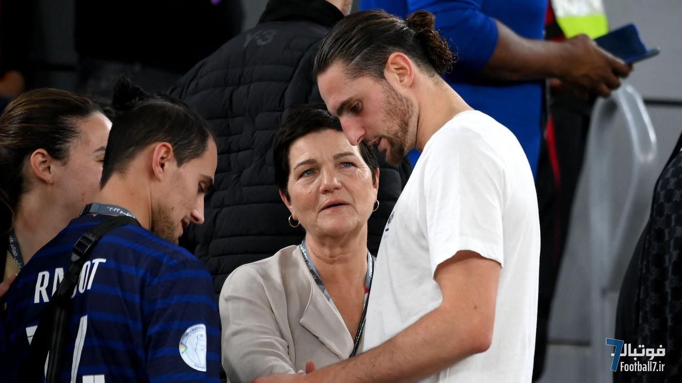 مادر آدرین رابیو جنجال به پا کرد: تبعیض در مارسی، دزربی عامل اخراج پسرم! (با اشاره به میسون گرین‌وود)