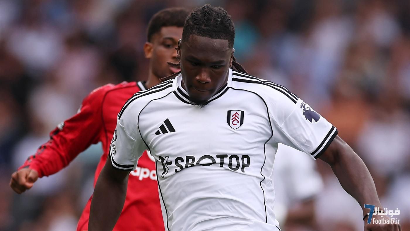 اعتراض شدید کالوین باسی: گل منچستر یونایتد مقابل فولام باید مردود می‌شد!