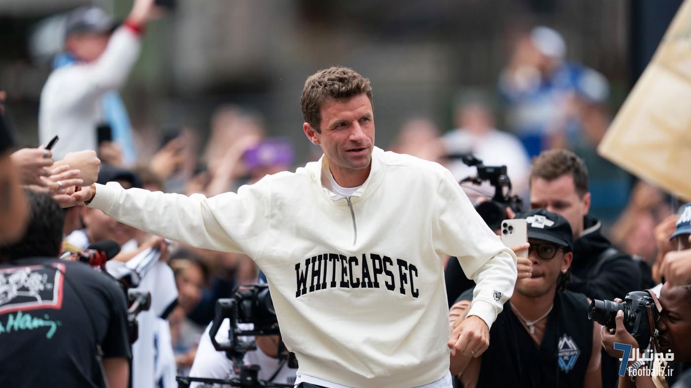 توماس مولر، ستاره سابق بایرن، در ونکوور غوغا به پا کرد: حس «سیخ شدن موهای بدن» و هدیه باواریایی!