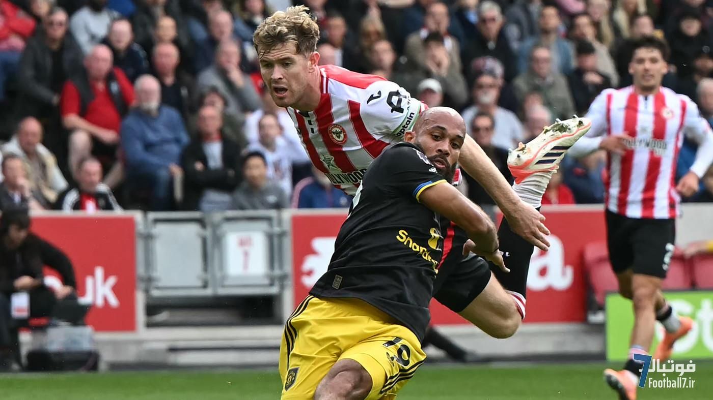 جنجال داوری در شکست منچستریونایتد: مارک هالسی می‌گوید نیتن کالینز باید اخراج می‌شد!