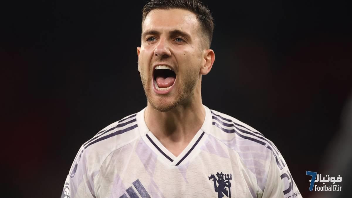 منچستر یونایتد در آستانه پنج برد متوالی؛ دالوت به چالش موهای فرانک ایلت واکنش نشان داد