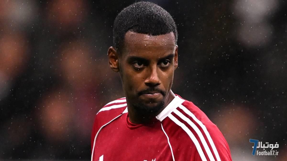 نگرانی‌های تازه در آنفیلد؛ با وجود پیروزی پرگل، مصدومیت ایزاک و فریمپونگ، اسلوت را نگران کرد!