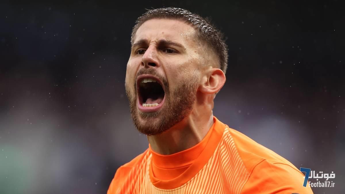 ویکاریو، دیوار شکست‌ناپذیر تاتنهام: کلین‌شیت تاریخی مقابل موناکو و خشم سرمربی حریف!