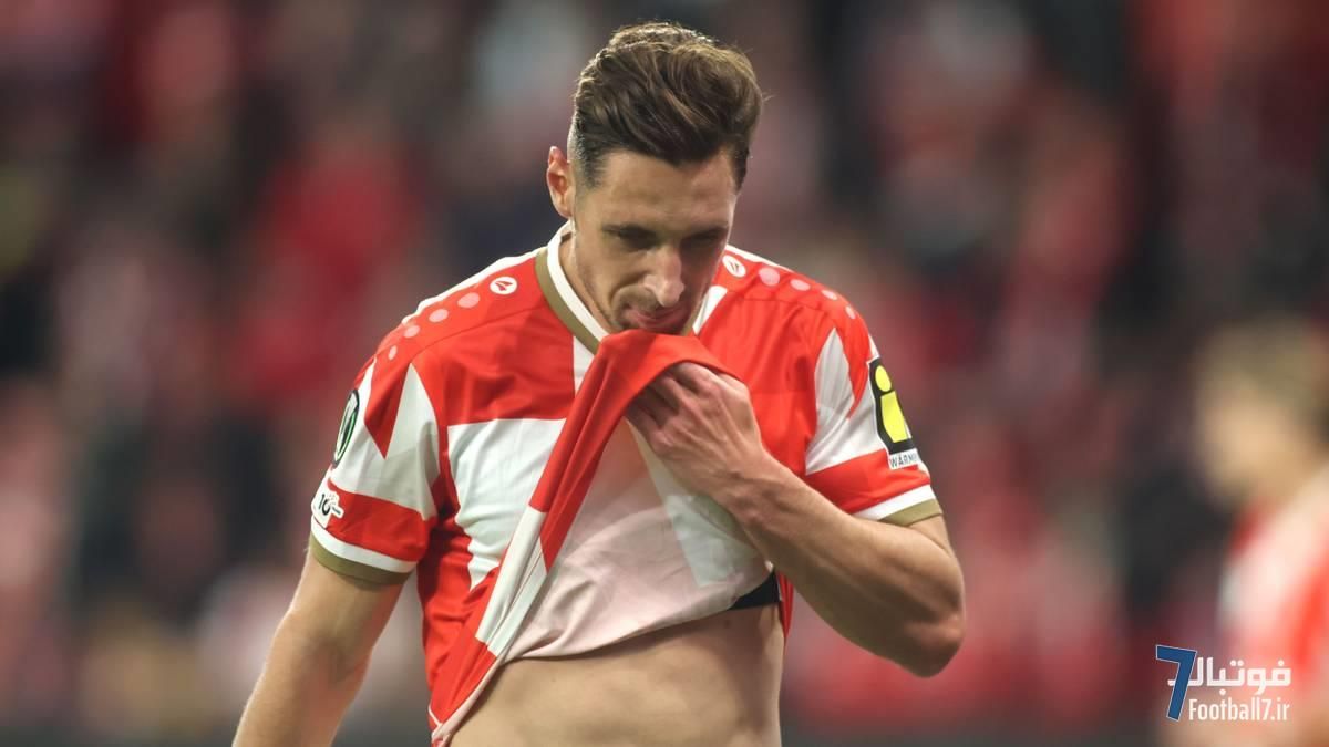 تقاضای محرومیت ۱۲ جلسه‌ای برای مدافع ماینتس؛ دومینیک کور رکورددار اخراج بوندسلیگا شد