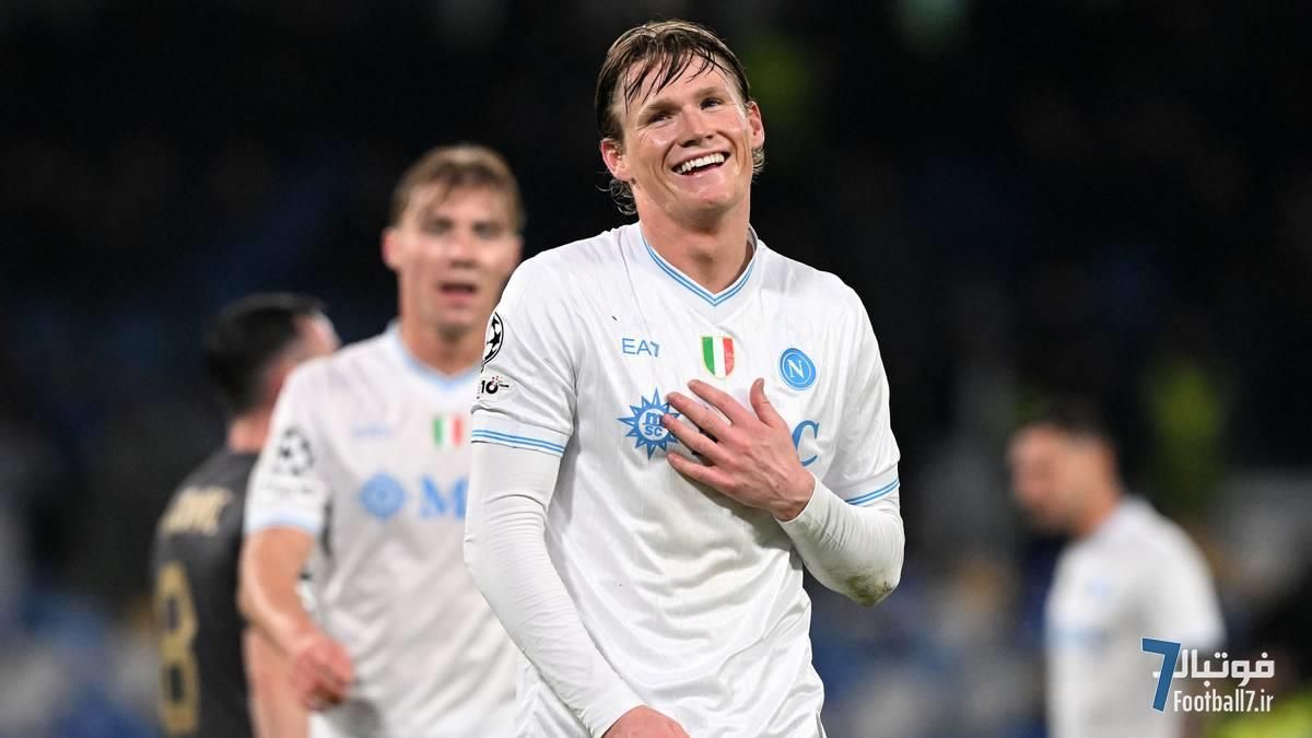 اسکات مک‌تومینای، جایزه MVP را به «قهرمانان پنهان» ناپولی تقدیم کرد