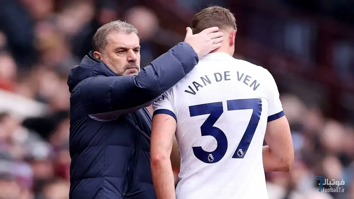 اعتراف میکّی فان دِ فِن: هرگز انتظار اخراج «اِنگه پوستکوگلو» را نداشتم و هنوز به سیستم او باور دارم