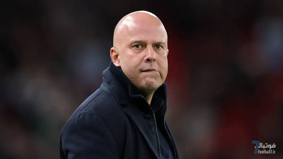 آرنه اسلات و نبرد با داوری؛ اعتراض به پنالتی‌نگرفتن برای لیورپول مقابل لیدز