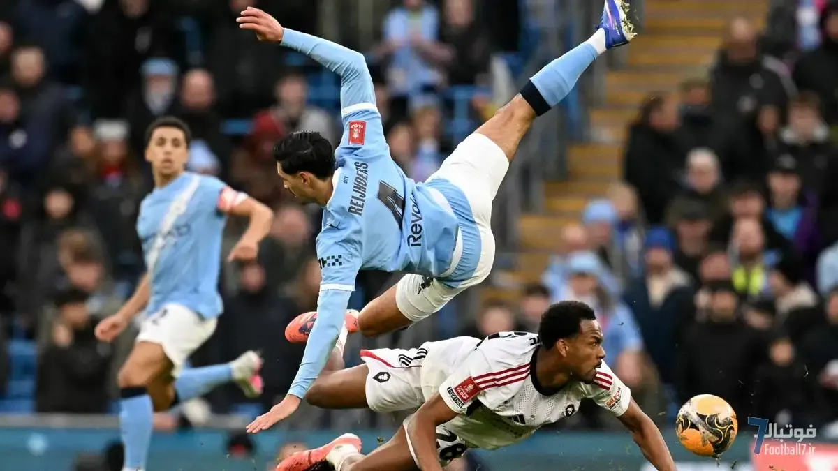 انتقاد تند پپ گواردیولا از منچستر سیتی: «کند، کسل‌کننده و بد!»